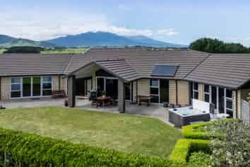 253 Lower Pitone Road, OAKURA