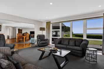 253 Lower Pitone Road, OAKURA