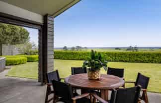 253 Lower Pitone Road, OAKURA
