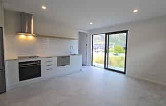 A/25 Grain Close, Jacks Point