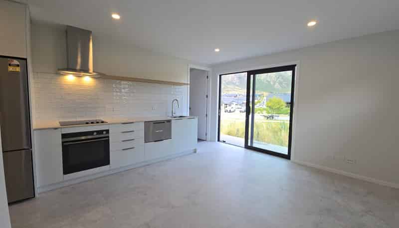 A/25 Grain Close, Jacks Point