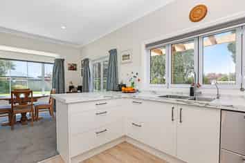 1 Farm Road, Allenton