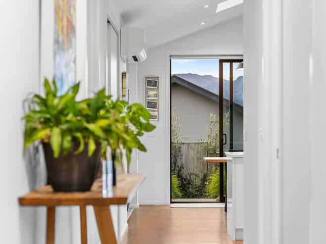 20 Mount Nicholas Avenue, Wanaka