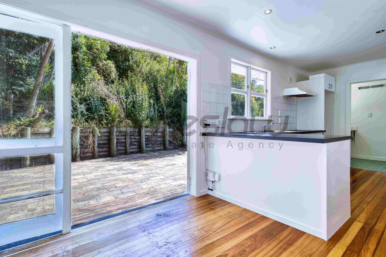 Charming Home - Slice of Auckland Paradise! - Meer