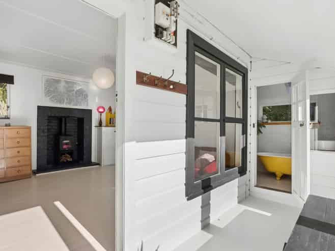 112 Doctors Point Road, Waitati