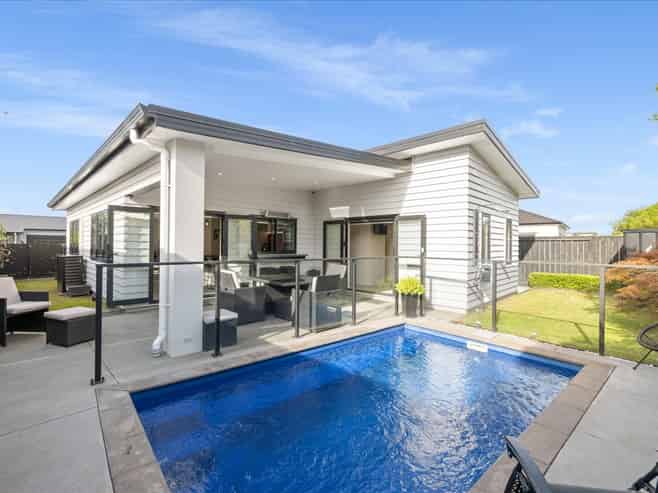 85 Awatira Drive, Papamoa Beach