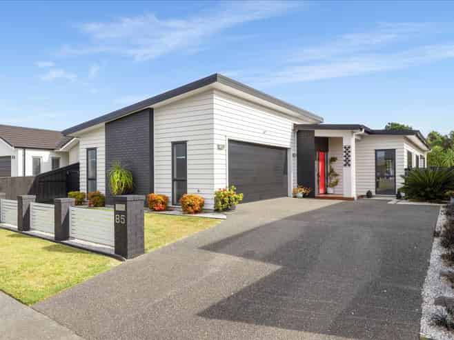 85 Awatira Drive, Papamoa Beach