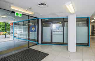 Affordable, High-Exposure Space in Central Manukau
