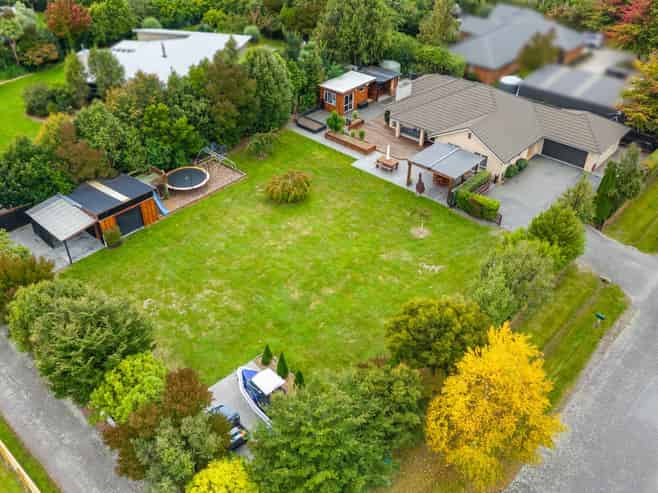 9 John Leith Place, Leithfield