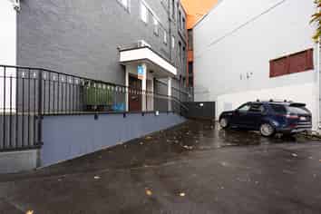 1 Queens Gardens, Dunedin Central