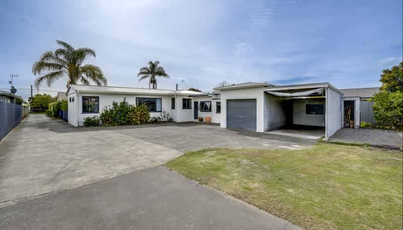 13 Howard Road, Taradale