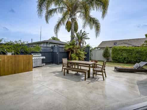13 Howard Road, Taradale