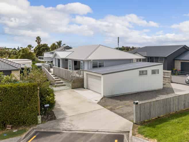 6 Reel Road, Waihi Beach