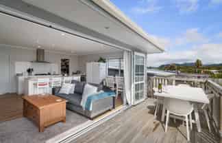 6 Reel Road, Waihi Beach