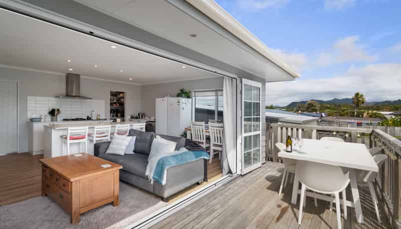 6 Reel Road, Waihi Beach