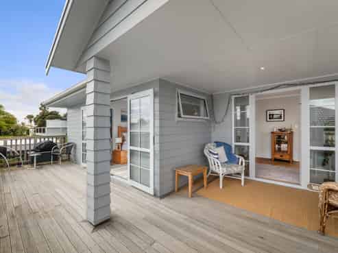 6 Reel Road, Waihi Beach