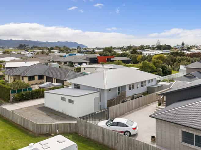 6 Reel Road, Waihi Beach