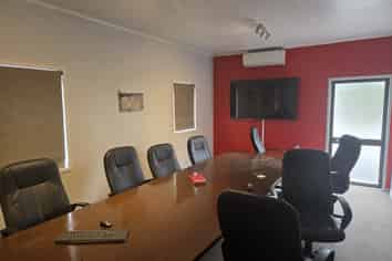 Strategic location in the heart of Drury