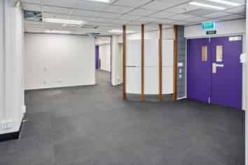 Vacant CBD Offices with Parking – Willis St