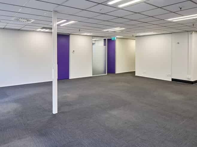 Vacant CBD Offices with Parking – Willis St