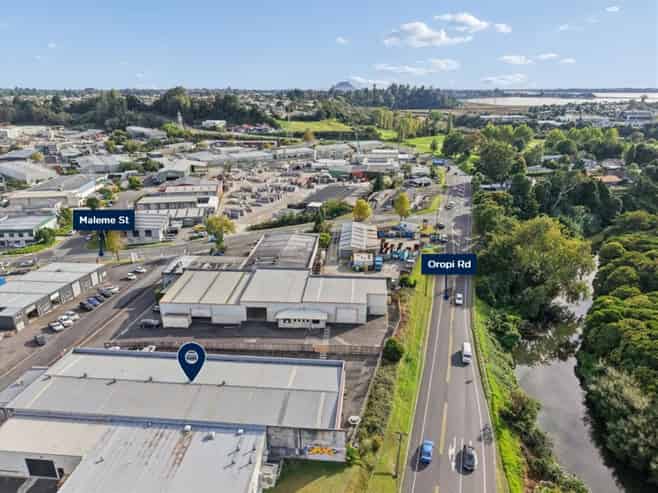 Large industrial offering - SH29 on your doorstep