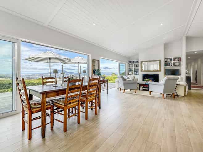 97 Highland Drive, Acacia Bay