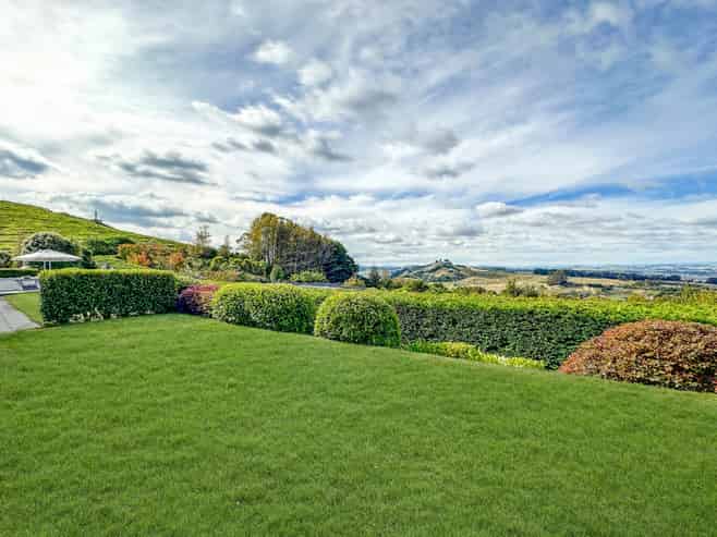 97 Highland Drive, Acacia Bay