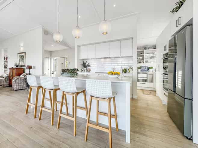 97 Highland Drive, Acacia Bay