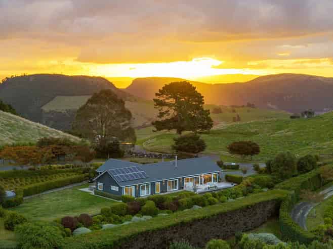 97 Highland Drive, Acacia Bay