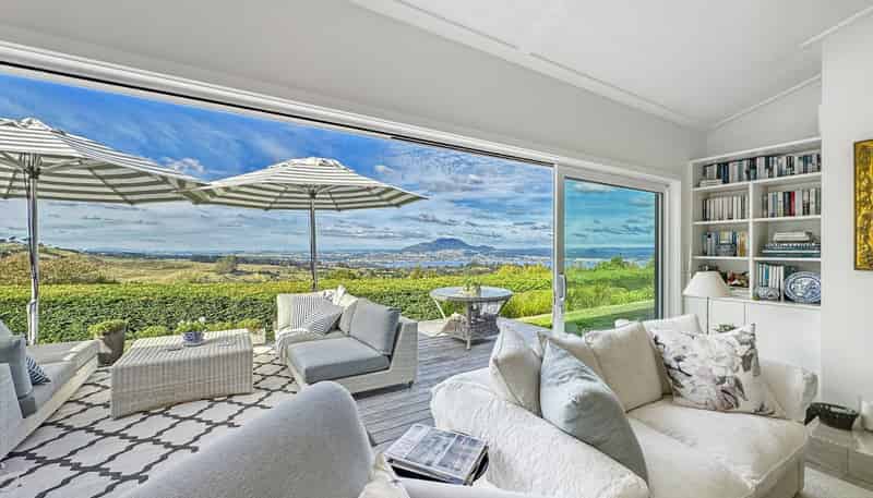 97 Highland Drive, Acacia Bay