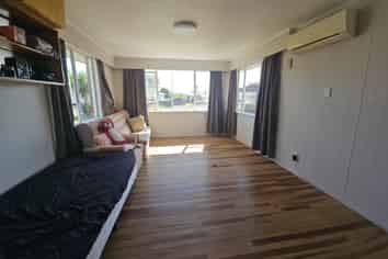 15 Hume Street, Waitara