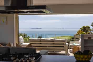 14 Giles Road, Ostend