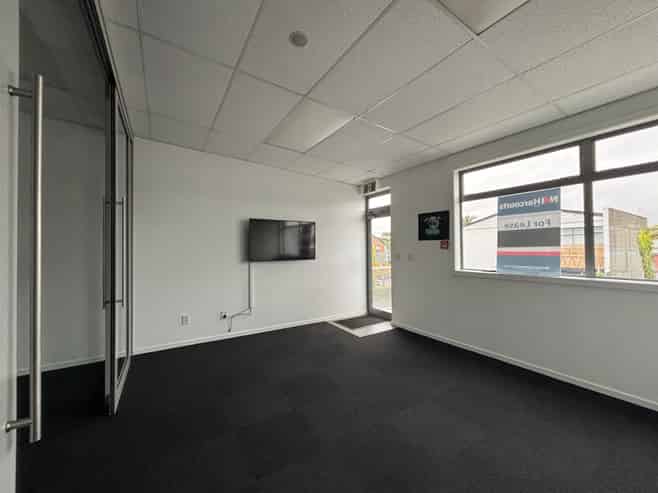 First Floor Office with Secure Car Parking