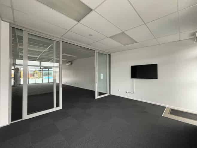 First Floor Office with Secure Car Parking