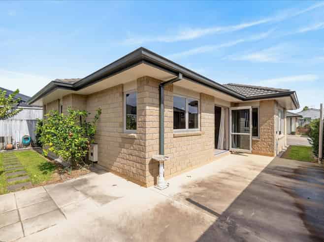 22 Havenbrook Way, Pyes Pa