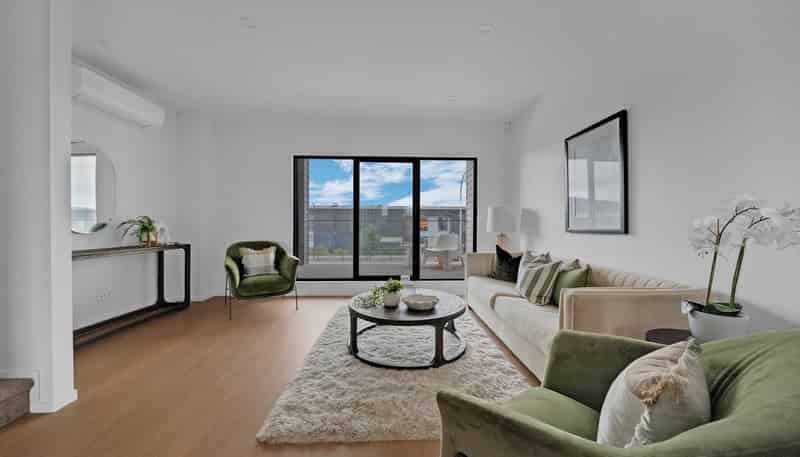 210/ 10 Scott Road, Hobsonville