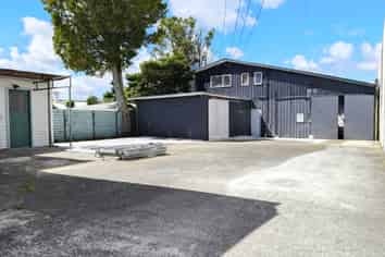 FREESTANDING MID-WEST INDUSTRIAL
