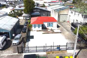 FREESTANDING MID-WEST INDUSTRIAL
