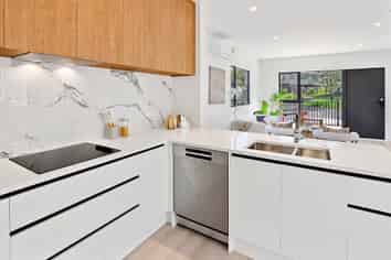 11a Glenfinn Place, Massey