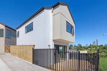 11d Glenfinn Place, Massey