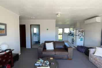 1/122 Blake Street, Blaketown