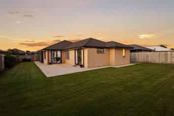 6 Lawrence Drive, Rolleston