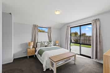 6 Lawrence Drive, Rolleston