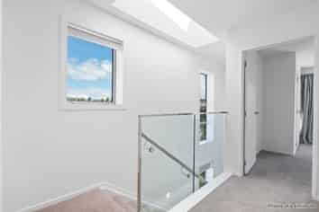 7/ 10  Vinifera Place, Albany