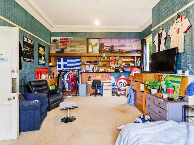 90  Queen Street, NORTH DUNEDIN