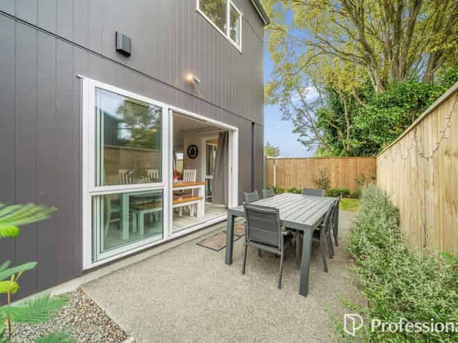 4D Carroll Grove, Trentham