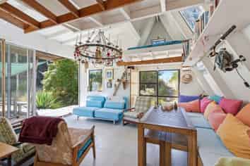 143 Jackett Island, Motueka