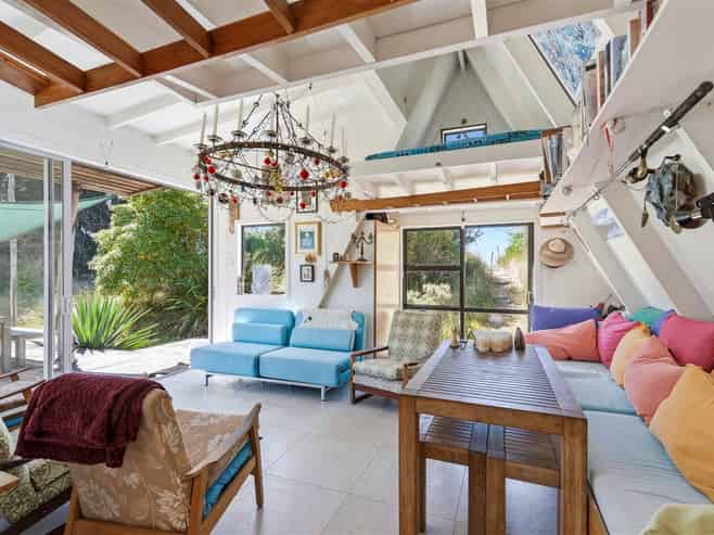 143 Jackett Island, Motueka