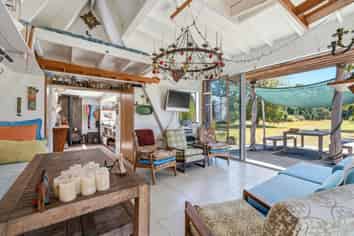 143 Jackett Island, Motueka