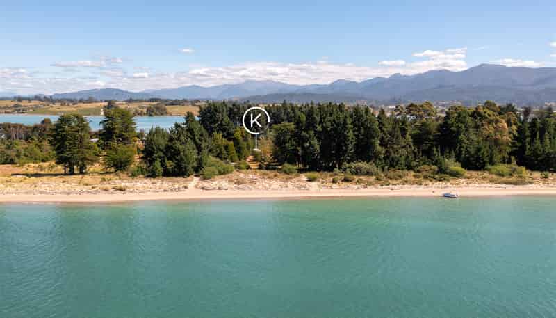 143 Jackett Island, Motueka